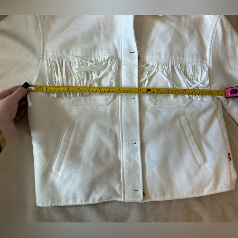 Levi’s Western White Fringe Jacket - Picture 5 of 7